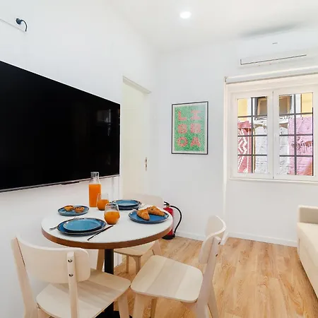 Apartment Whome Beco Flores Hideaway In Historic